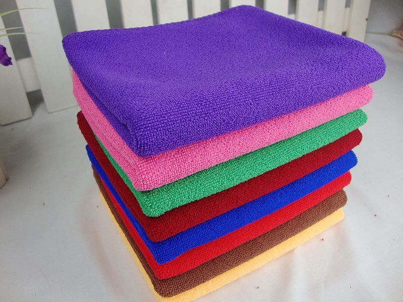 Durable different color bath towel