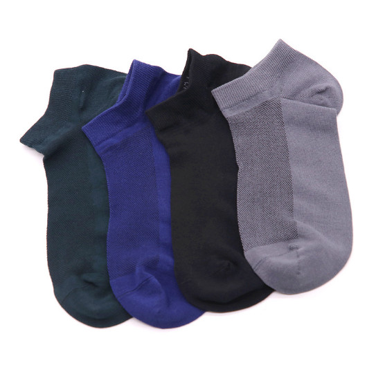 Different color short size comfortable cotton socks