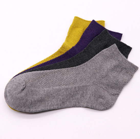 Different color durable comfortable cotton socks