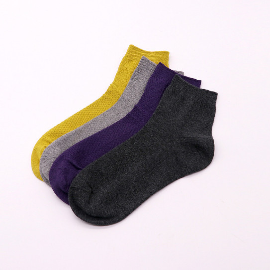 Different color beautiful durable cotton socks