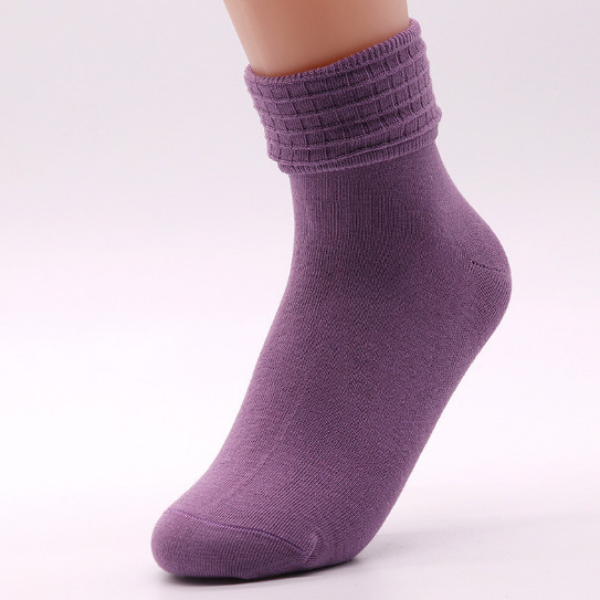 紫色中款流行舒适棉袜