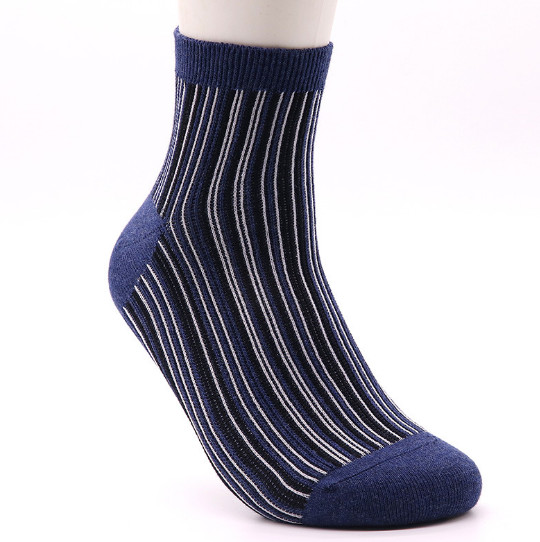 蓝色中款特别图案舒适棉袜