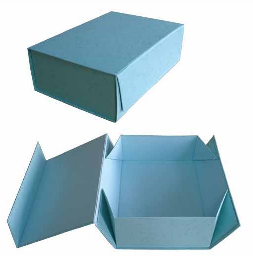 浅蓝色折叠礼盒